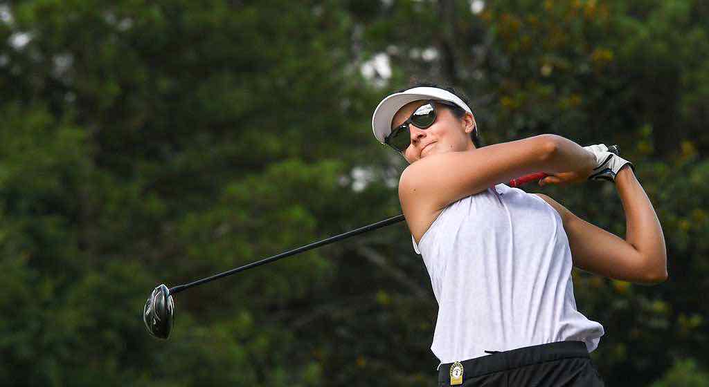 Former UIndy golfer Pilar Echeverria starts professionally golfing